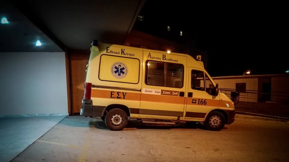 Θρίλερ στη Θεσσαλονίκη: Πτώση γυναίκας στο φωταγωγό από τον 2ο όροφο-Εικόνες, Βίντεο